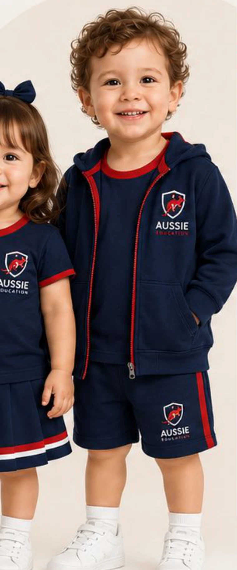 Crianças da Aussie Education uniformizadas, do Berçário ao Toddler.